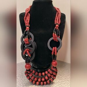 Vintage Elegant Red & Black Wood Bead Necklace